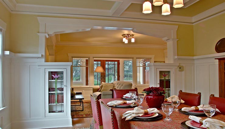 Mucci Truckess Architecture: Hilltop Craftsman - Dining Room