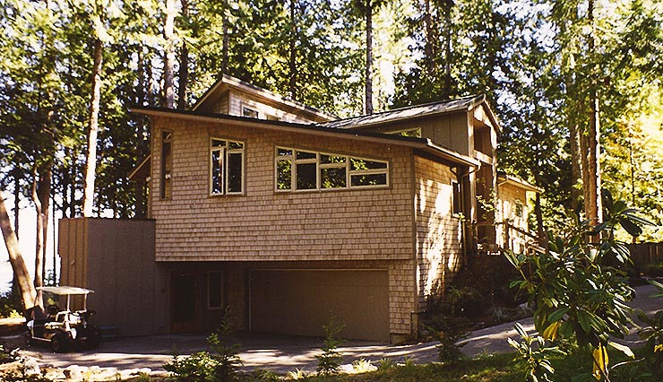Mucci Truckess Architecture:  Harstine Island Cabin - West Elevation